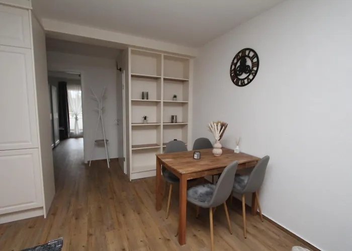 S2 In Bad Saarow, Seestr 2 アパート *